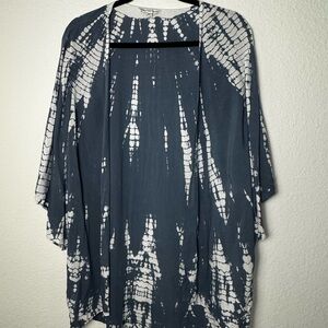 American Eagle Outfitters Blue and White Tie Dye Open Front Kimono - Size M